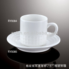 Tasse et soucoupe chinoise de porcelaine de bonne qualité au Japon